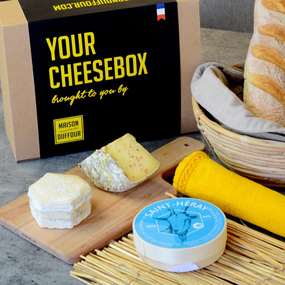 https://www.maisonduffour.com/cdn/shop/products/Cheesebox_small_artisan_French_cheese_Maison_Duffour.jpg?v=1621418813